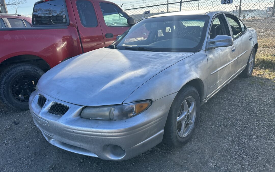 2002 PONTIAC GRAND PRIX (SILVER)