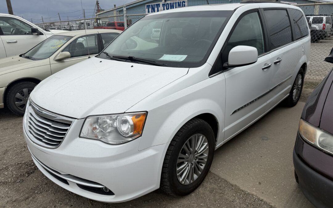 2016 CHRYSLER TOWN AND COUNTRY