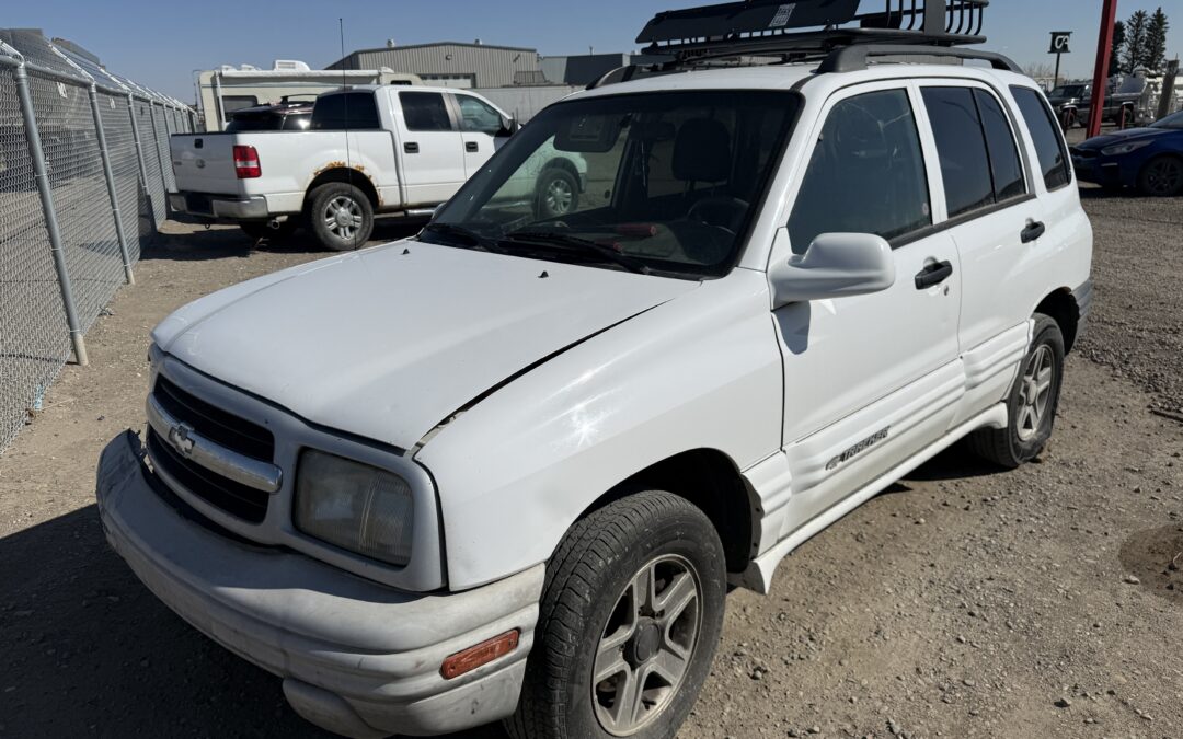 2004 CHEVROLET TRACKER